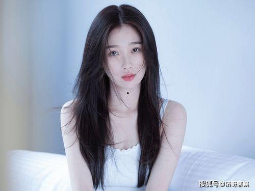 姓包的著名明星,揭秘包贝尔的璀璨星途