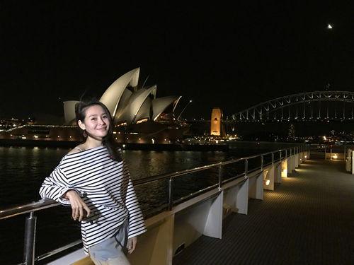 于明佳老公,爱情与事业的完美融合