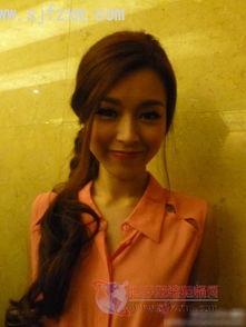 文咏珊丝袜照,性感魅力一触即发