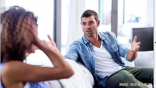 老公叫我去喂领导吃奶,领导餐桌上的温馨一幕