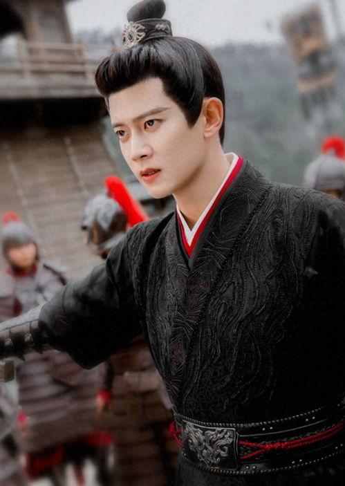 任嘉伦吃瓜娱乐