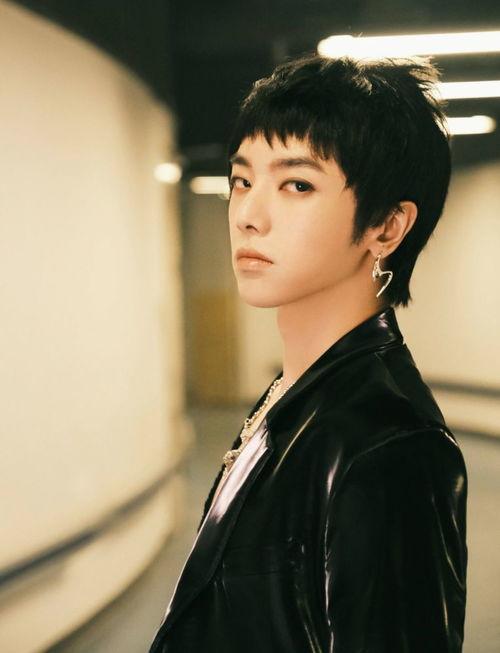 娱乐吃瓜酱华晨宇,娱乐吃瓜界的风云人物