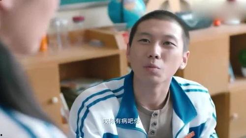 娱乐吃瓜酱男生一包烟,揭秘男生一包烟背后的故事